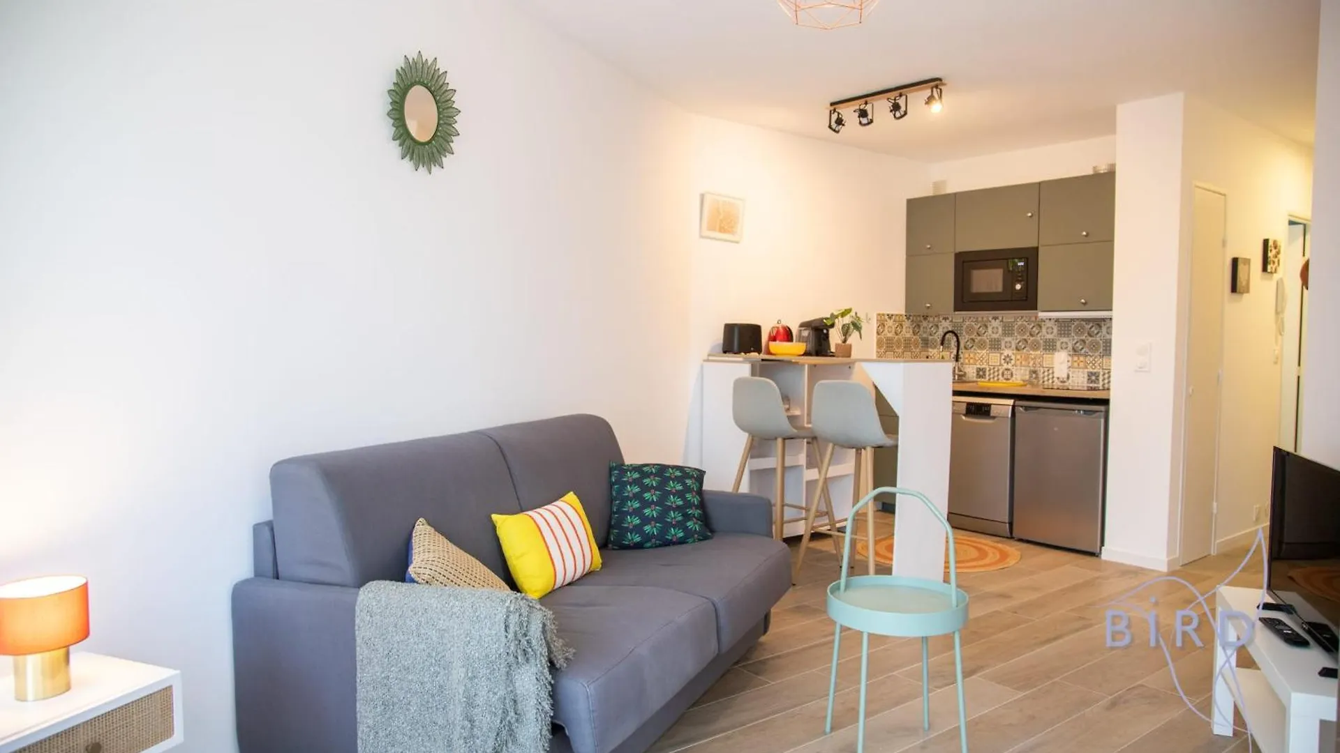 Apartment Studio With Swimming Pool In Juan Les Pins Antibes France