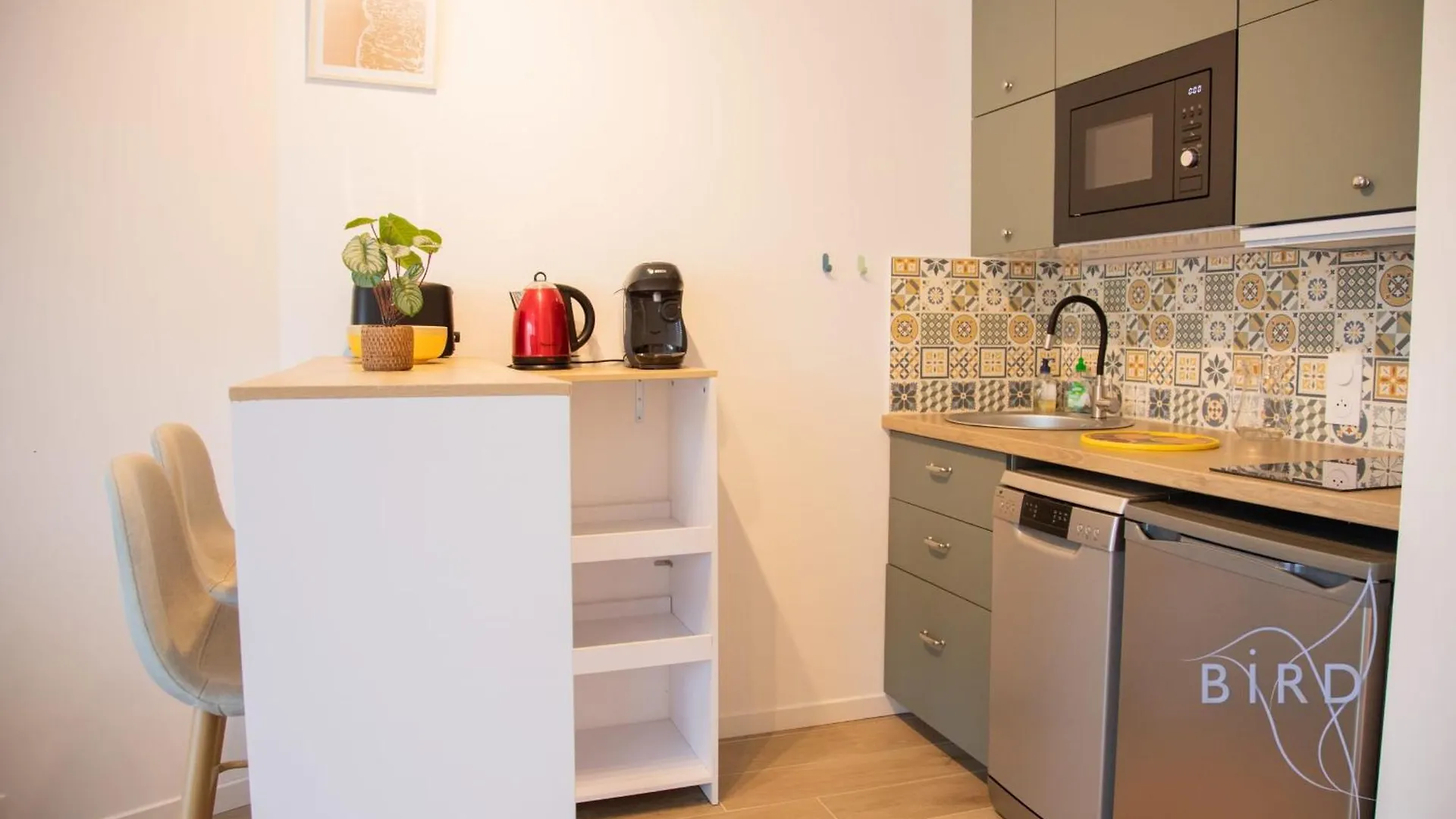 Apartment Studio With Swimming Pool In Juan Les Pins Antibes