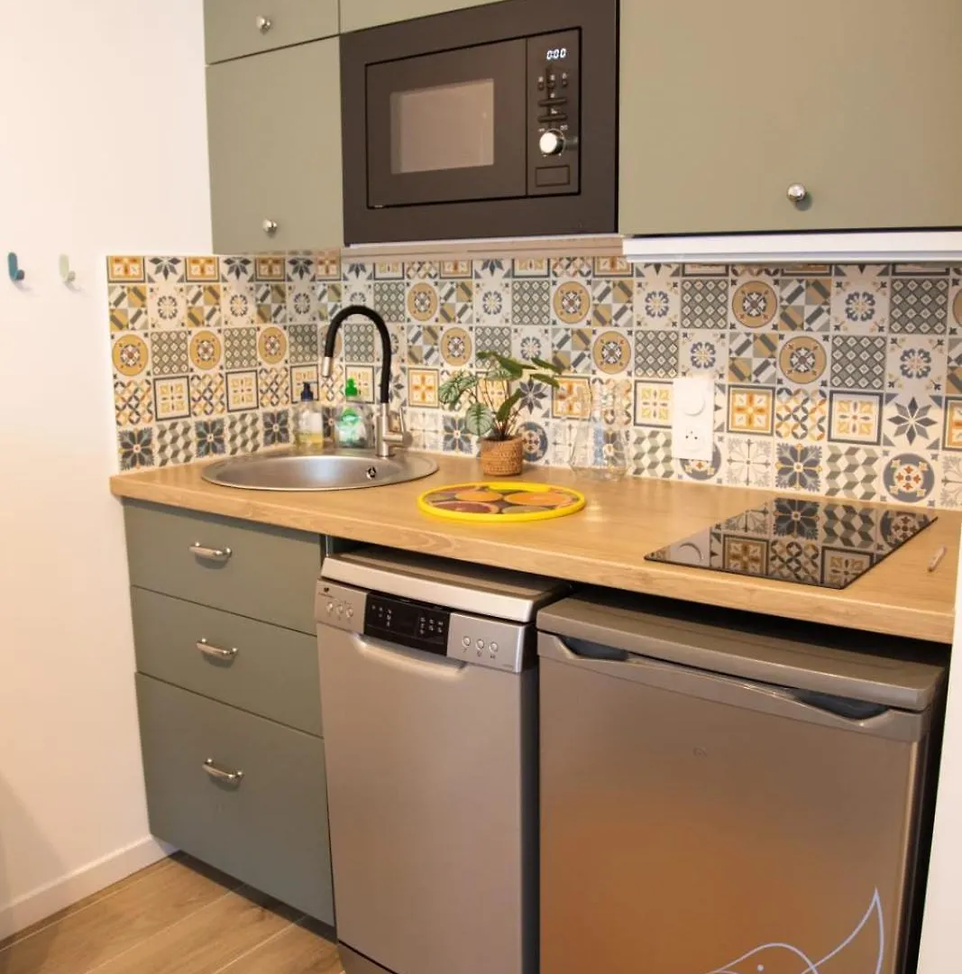 Apartment Studio With Swimming Pool In Juan Les Pins Antibes